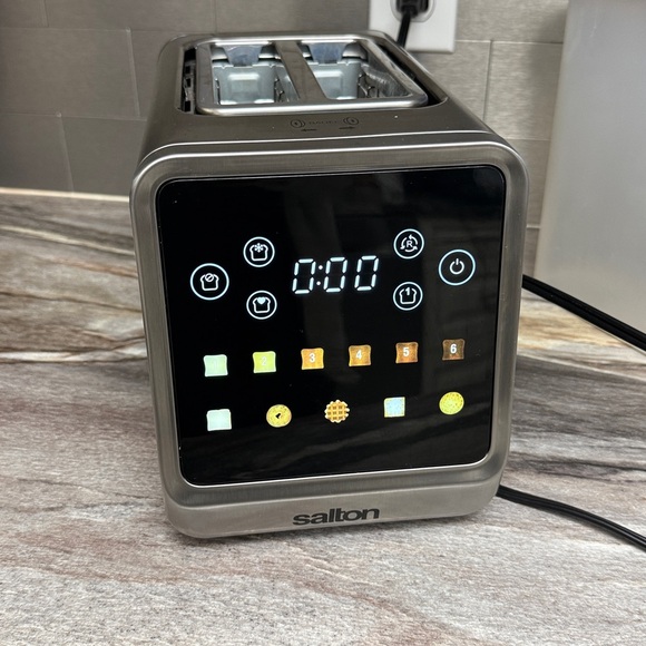 Salton Touch Screen Toaster - Picture 5 of 9